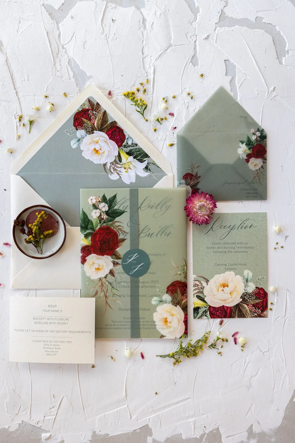 Salbeigrüne Hochzeitseinladung, Rustikale Hochzeitseinladungen, Einladung mit Pergamentumschlag, Olive Einladung