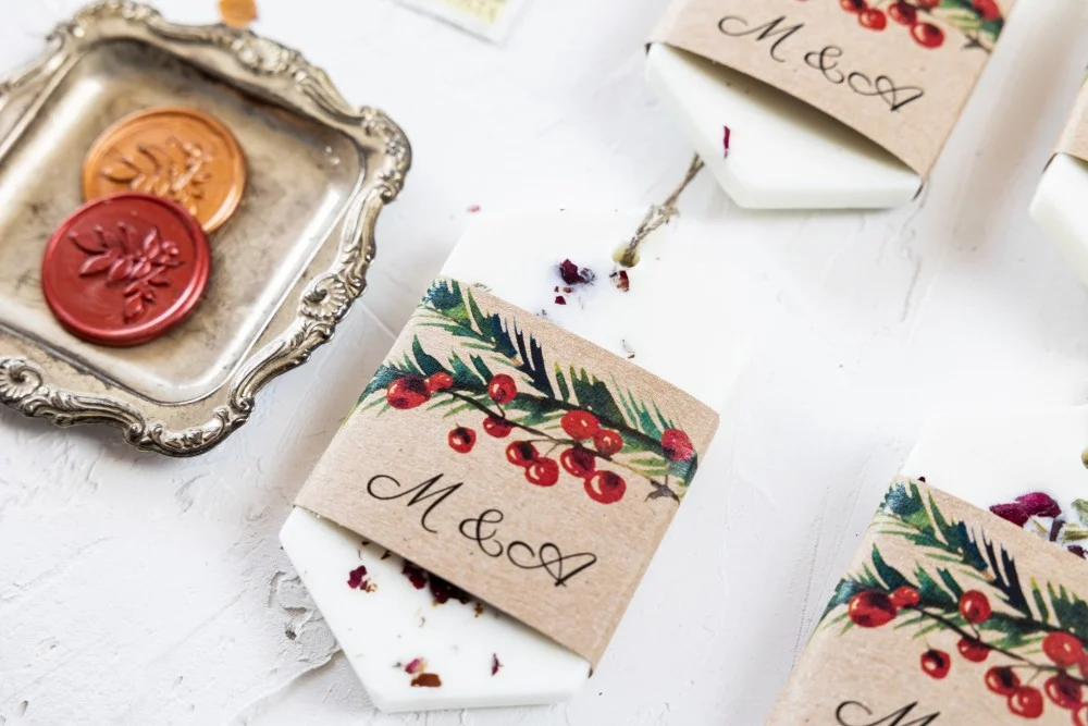 Regalos de cera de soja personalizados y hechos a mano para los invitados de su boda