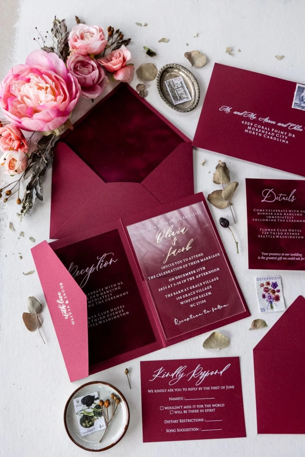 Goldfolien-Burgunder Acryl-Hochzeitseinladung - Luxus Samt Pocketfold mit eleganten Rotgold-Grafiken - FL1
