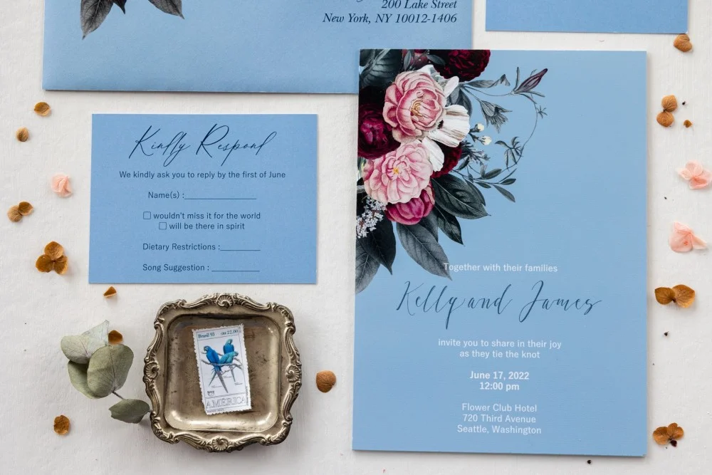 Invitación de boda en vidrio o acrílico azul polvoriento