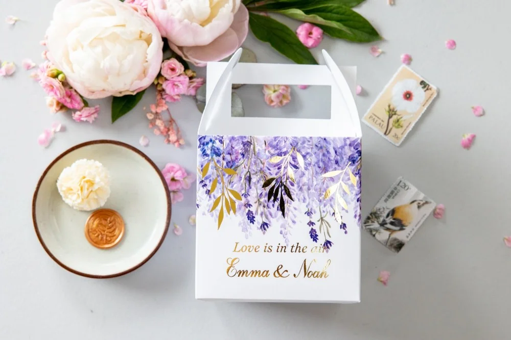 Lavendel Hochzeit Favor Boxen für Gäste mit Namen | Bridal Shower Favors | Personalisierte Kuchen-Boxen |