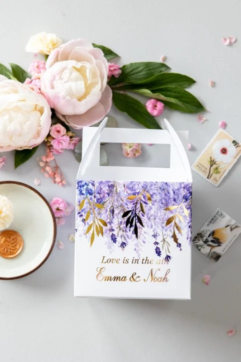 Lavendel Hochzeit Favor Boxen für Gäste mit Namen | Bridal Shower Favors | Personalisierte Kuchen-Boxen |