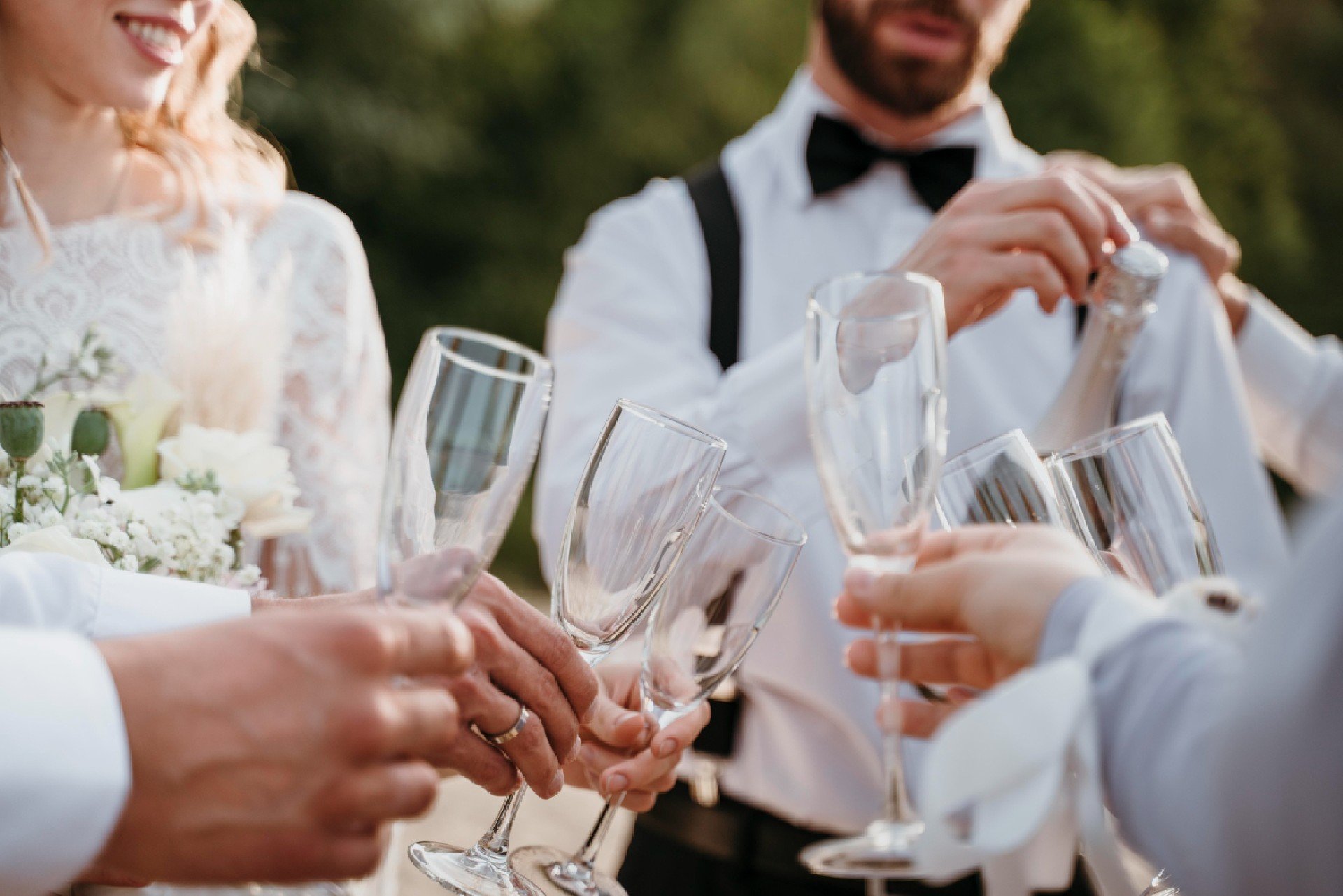 Wedding Party Songs - The Ultimate Playlist To Cater To Everyone's Taste