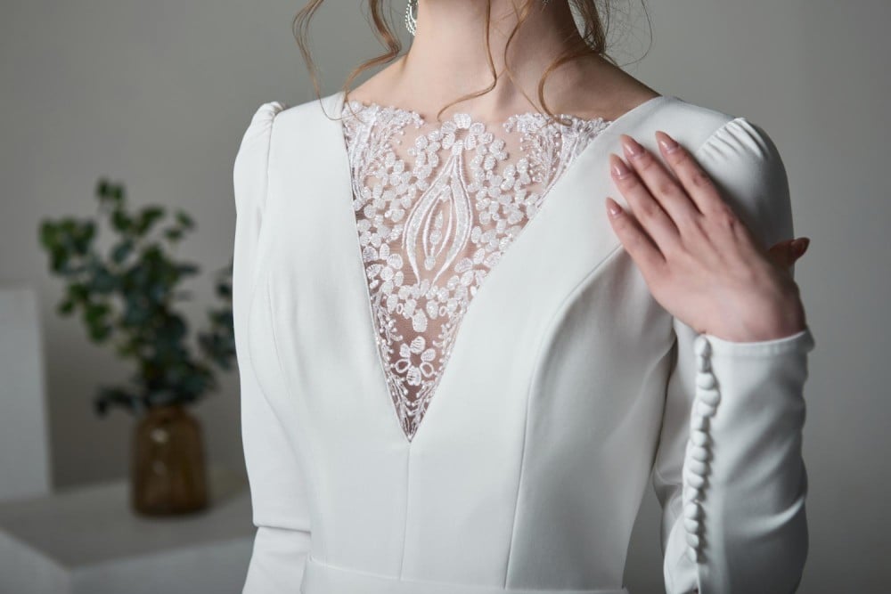 Das Brautkleid Nancy von Azazie: eine perfekte Verschmelzung von Eleganz und Klasse