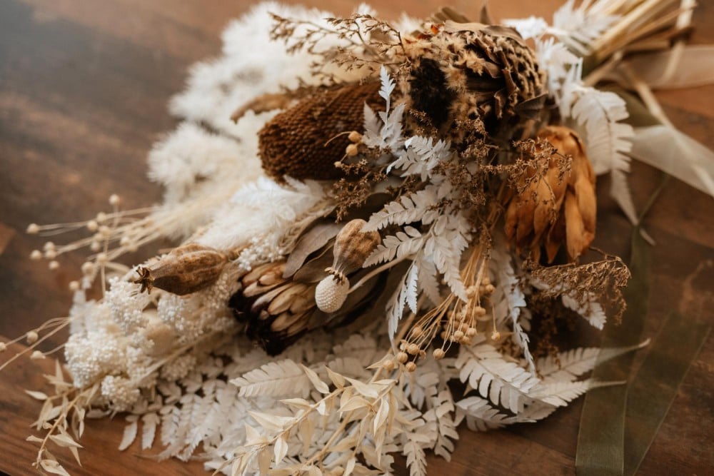 What to do with a dried wedding bouquet ?