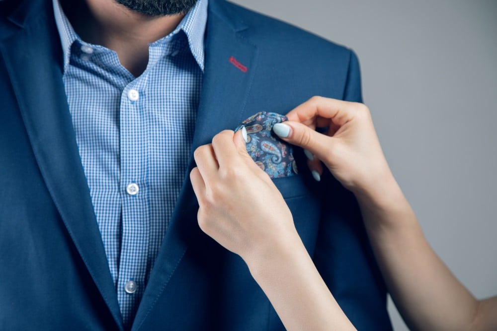 How to fold pocket square for Wedding ?